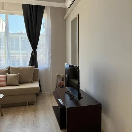 студиа осака * Sunny Beach