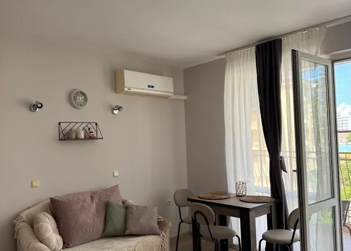 студиа осака * Sunny Beach